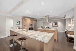 2601-1111 Alberni Street  Vancouver, BC V6E 4V2