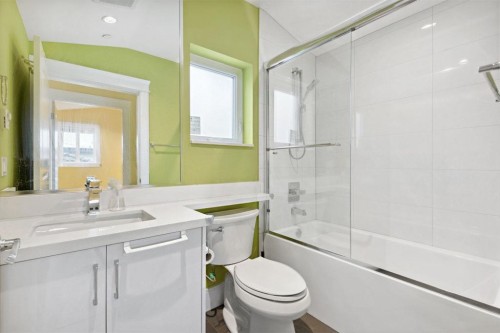 1477 61St Avenue E, Vancouver, BC 
