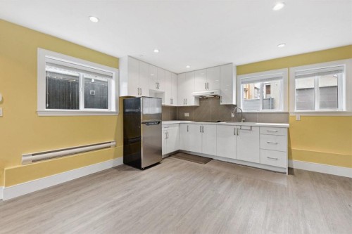 1477 61St Avenue E, Vancouver, BC 