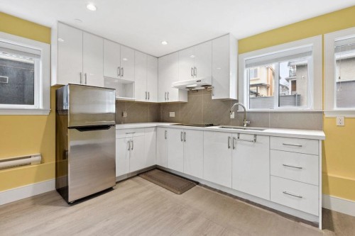 1477 61St Avenue E, Vancouver, BC 