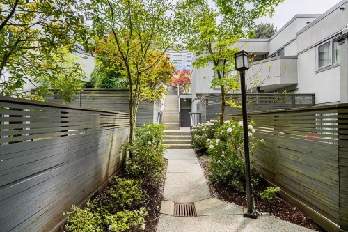 1304 7Th Avenue W, Vancouver, BC 