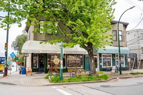 1304 7Th Avenue W, Vancouver, BC 