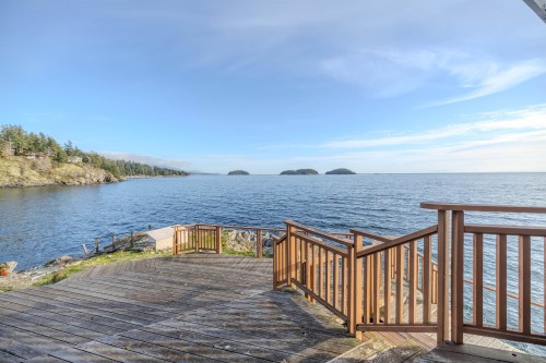 5482 Hill Road, Sechelt, BC 