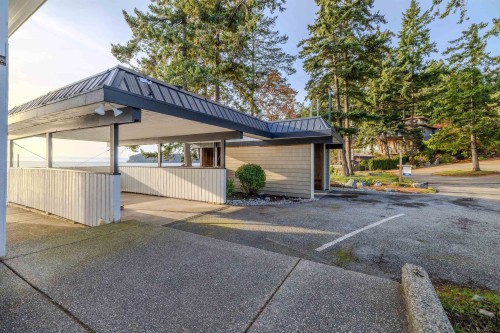 5482 Hill Road, Sechelt, BC 