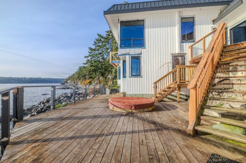 5482 Hill Road, Sechelt, BC 