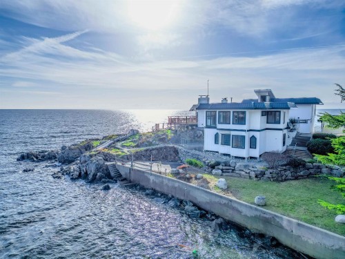 5482 Hill Road, Sechelt, BC 