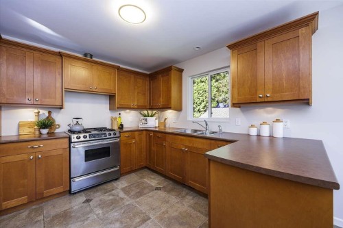 2100 Whitman Avenue, North Vancouver, BC 
