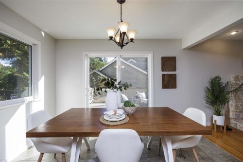 2100 Whitman Avenue, North Vancouver, BC 