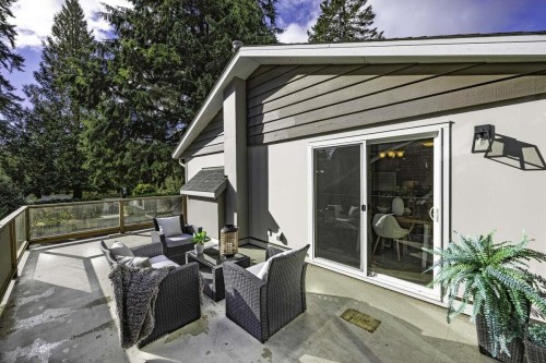 2100 Whitman Avenue, North Vancouver, BC 