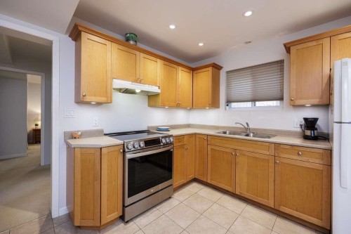 2100 Whitman Avenue, North Vancouver, BC 