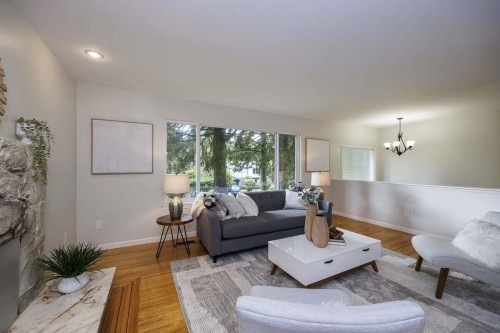 2100 Whitman Avenue, North Vancouver, BC 