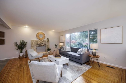 2100 Whitman Avenue, North Vancouver, BC 