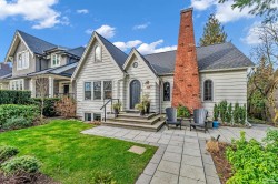 295 23rd Avenue W Vancouver, BC V5Y 2H2