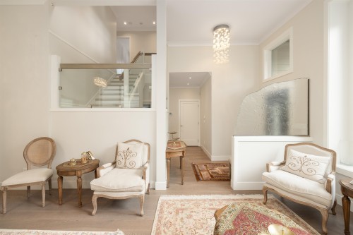 481 Windsor Road W, North Vancouver, BC 