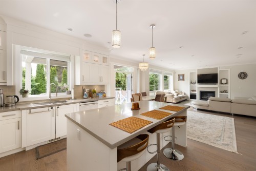 481 Windsor Road W, North Vancouver, BC 