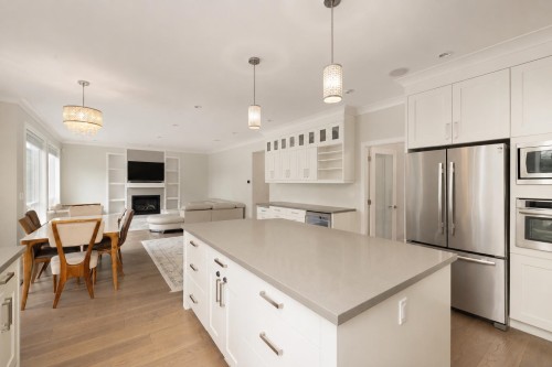 481 Windsor Road W, North Vancouver, BC 