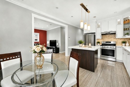 3034 Kings Avenue, Vancouver, BC 