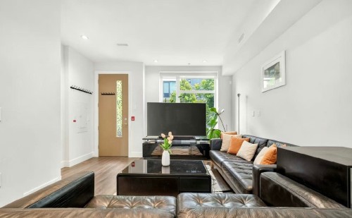 7601 Yukon Street, Vancouver, BC 