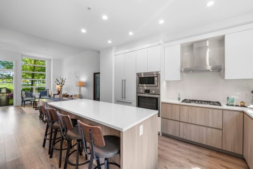 153-2060 Curling Road, North Vancouver, BC 