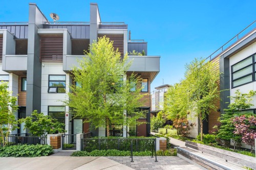 153-2060 Curling Road, North Vancouver, BC 