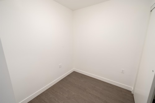 829-8133 Cook Road, Richmond, BC - Indoor Photo Showing Other Room