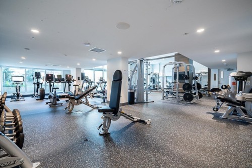 829-8133 Cook Road, Richmond, BC - Indoor Photo Showing Gym Room