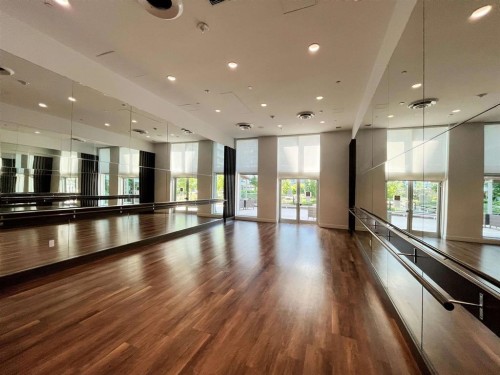829-8133 Cook Road, Richmond, BC - Indoor Photo Showing Other Room