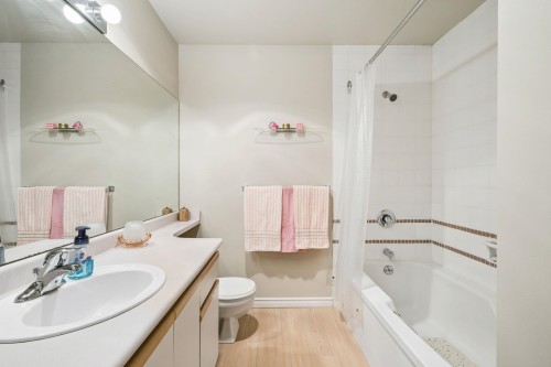 305-7459 Moffatt Road, Richmond, BC 