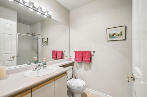 305-7459 Moffatt Road, Richmond, BC 