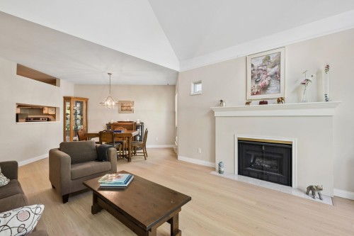 305-7459 Moffatt Road, Richmond, BC 