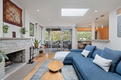 304-1777 13th Avenue W Vancouver, BC V6J 2H2