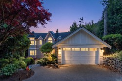880 Younette Drive  West Vancouver, BC V7T 1S9