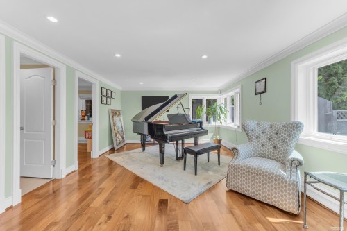 880 Younette Drive, West Vancouver, BC 