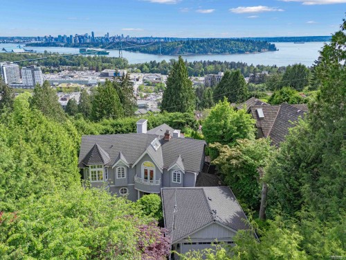 880 Younette Drive, West Vancouver, BC 