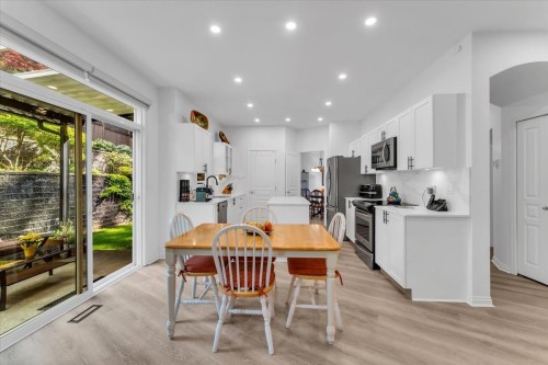 1705 Arbutus Place, Coquitlam, BC 