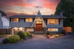 5240 Sprott Street Burnaby, BC V5G 1T5