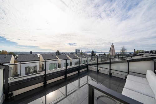 228-650 2nd Street E North Vancouver, BC V7L 1E3