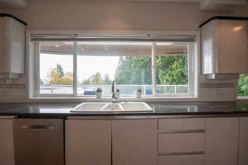 2572 Westhill Close, West Vancouver, BC 