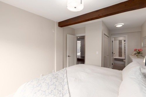 1077 Salsbury Drive, Vancouver, BC 