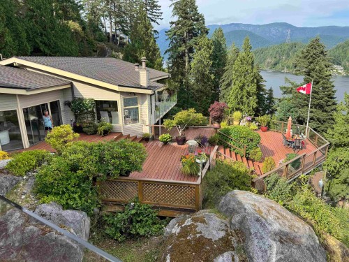 1584 Look Out Point, North Vancouver, BC 