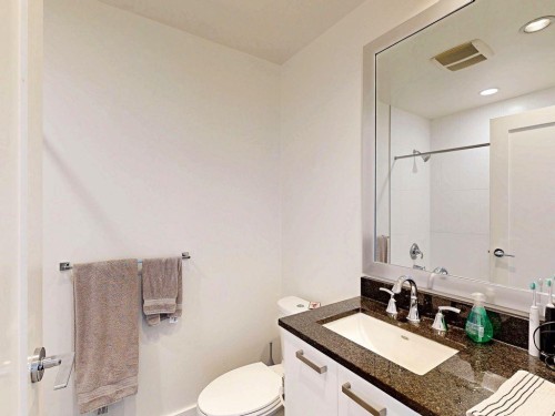 865-2080 Broadway W, Vancouver, BC 