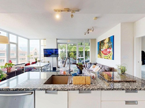 865-2080 Broadway W, Vancouver, BC 
