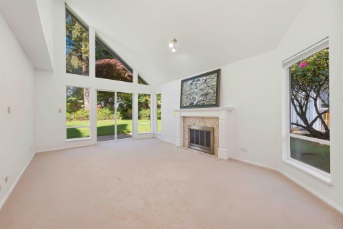 5-1925 Indian River Crescent, North Vancouver, BC 