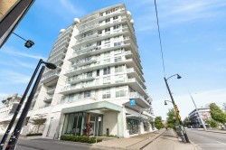 312-2220 Kingsway  Vancouver, BC V5N 2T7