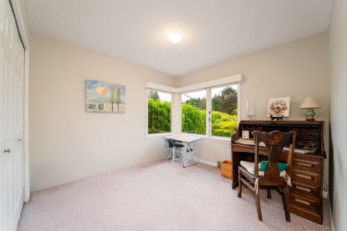 1030 Mathers Avenue, West Vancouver, BC 