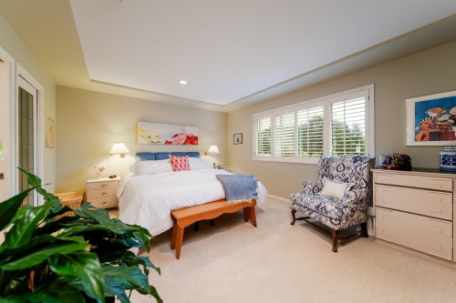 1030 Mathers Avenue, West Vancouver, BC 