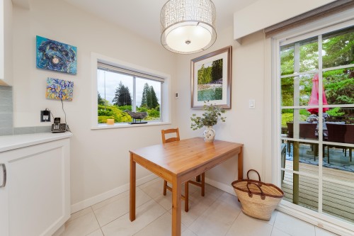 1030 Mathers Avenue, West Vancouver, BC 