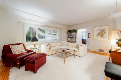 1030 Mathers Avenue, West Vancouver, BC 