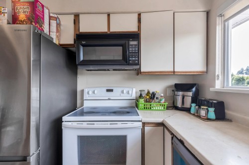 740 Townley Street, Coquitlam, BC 