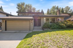 7889 Woodhurst Drive Burnaby, BC V5A 4C4